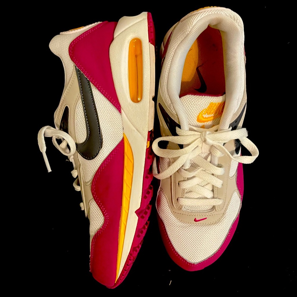 Nike Women's Pink White Yellow Black Athletic Sneakers